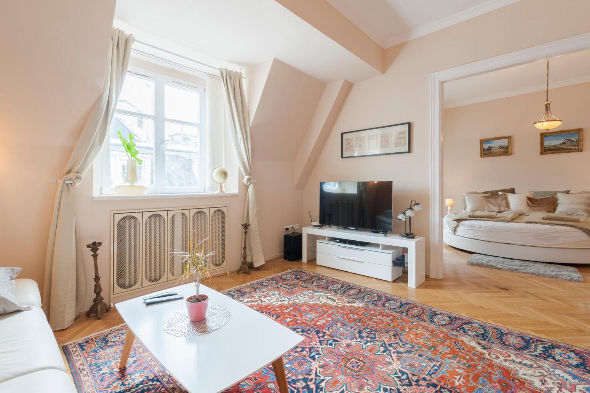 Apartment View To The Roofs Luxury With 2 Bedrooms