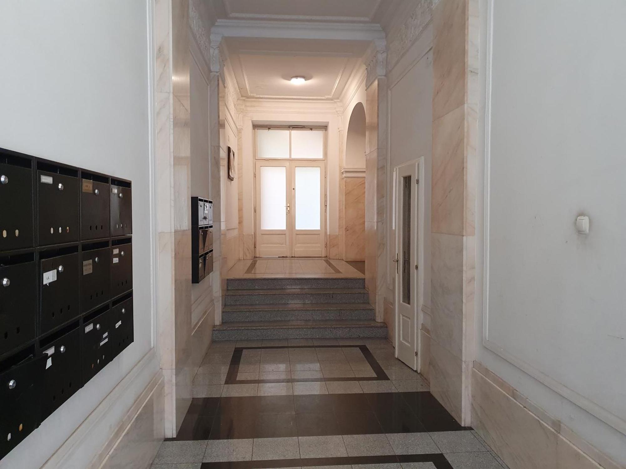 View To The Roofs Luxury With 2 Bedrooms Budapesta